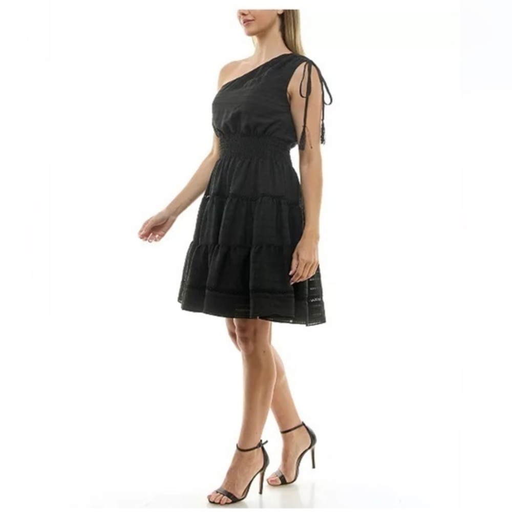 Taylor Seersucker Dress with Smocking Waist M
